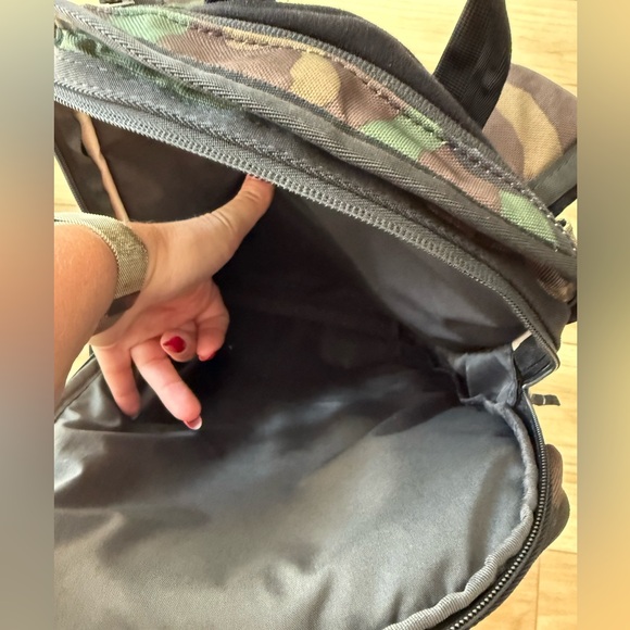 Nike - Camouflage Bookbag - Picture 5 of 8